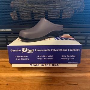 KLOGS USA Plum Klogs